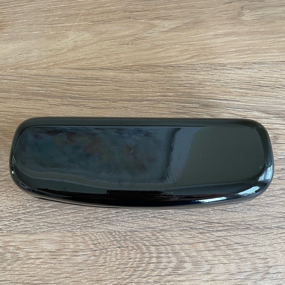 LULU GUINNESS BLACK HARD SHELL GLASSES CASE - Picture 5 of 7